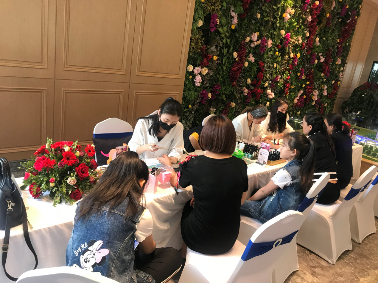千言萬語，不如傾心陪伴  ——百酈灣項目感恩母親節(jié)活動